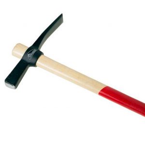 Молоток каменщика 0.6 кг деревянная ручка