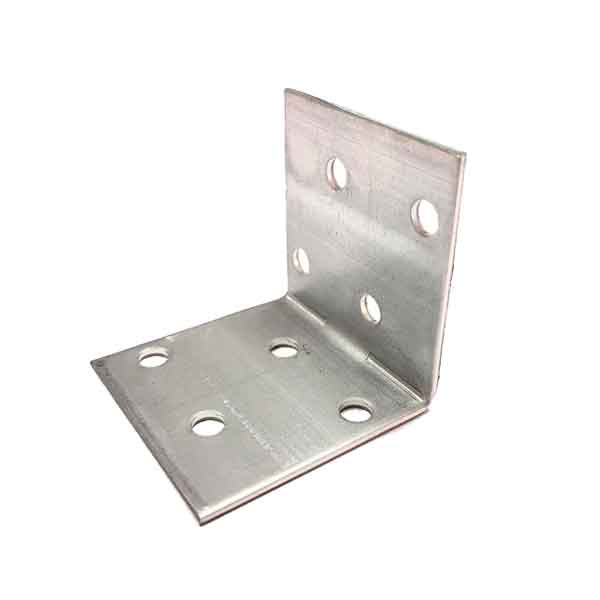 Уголок крепежный оцинкованный 40х40х40х2 мм
